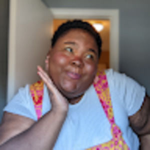 Meet your Posher, Tonie